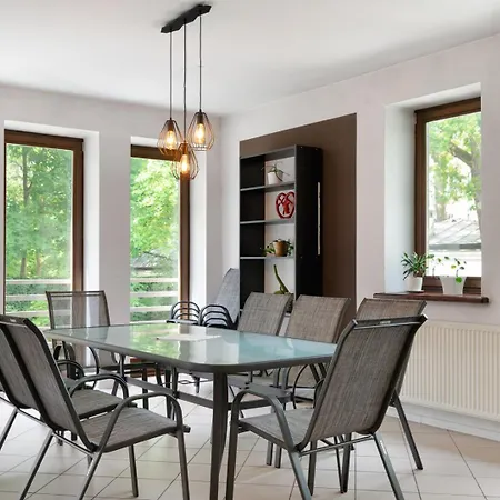 Casa de Férias Huge - 7 Bedrooms - Konstancin-Jeziorna