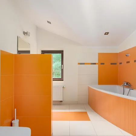Huge - 7 Bedrooms - *